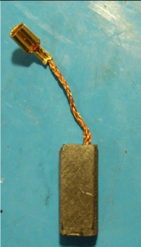 Щетка графитовая (пара) 5х7х17 U351-800-064-W для ЗЛ-650ЭМ, ЗП-650ЭК-1