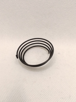 Пружина кручения N000-026-150 для пилы ЗПТ-255-1800 ПЛ