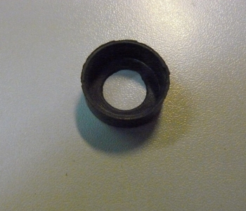 Втулка подшипника 607 резиновая U253-600-029